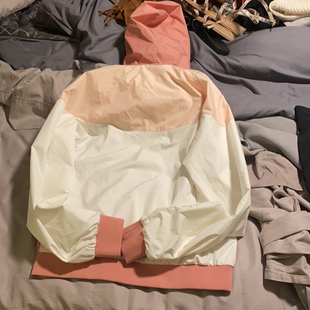 Nike Windrunner - image 2